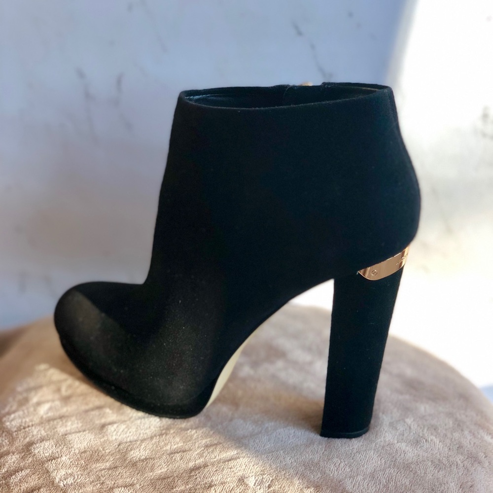 Never worn Michael Kors Booties